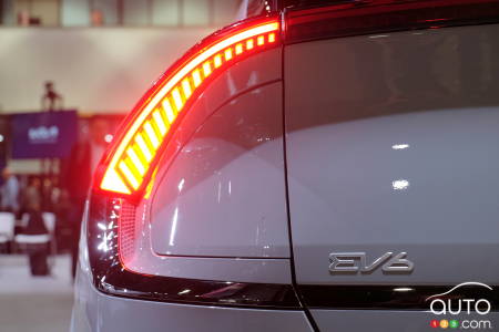 The 2025 Kia EV6, badging