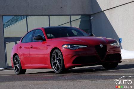 2023 Alfa Romeo Giulia Estrema pictures