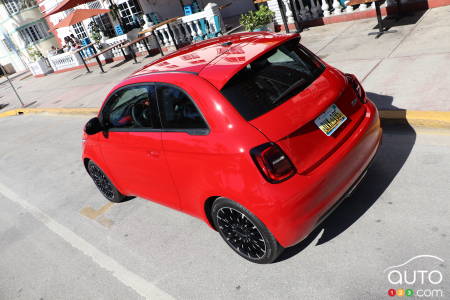 2024 Fiat 500e, from above