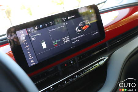 2024 Fiat 500e, multimedia screen