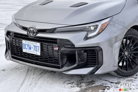 2025 Toyota GR Corolla, front grille, headlights